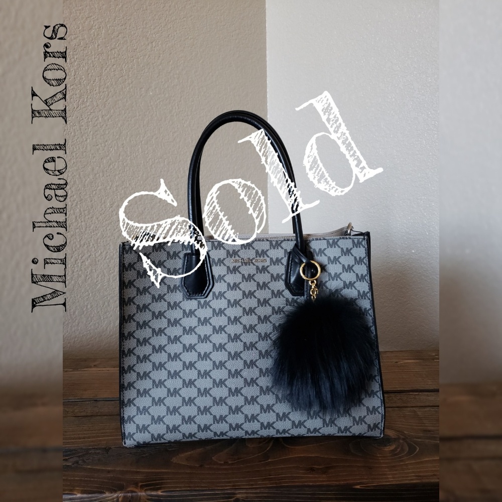 $$Final Sale$$ Michael Kors Large Mercer Tote - Picture 1 of 7